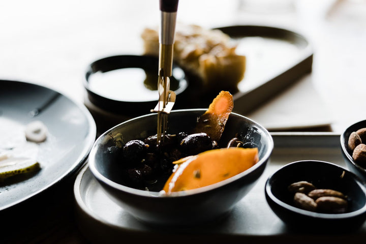 Platter Picker Game 3: Bobbing For Olives