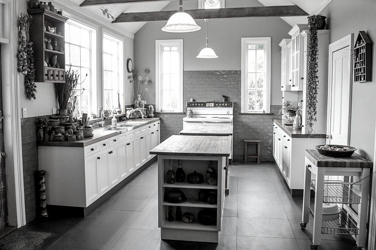 The Farmhouse Kitchen - TAS