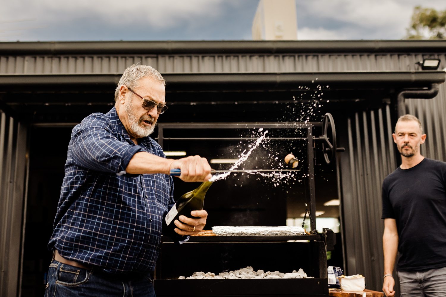 Sabering 8 Steps to Champagne Sabering – Koi Knives
