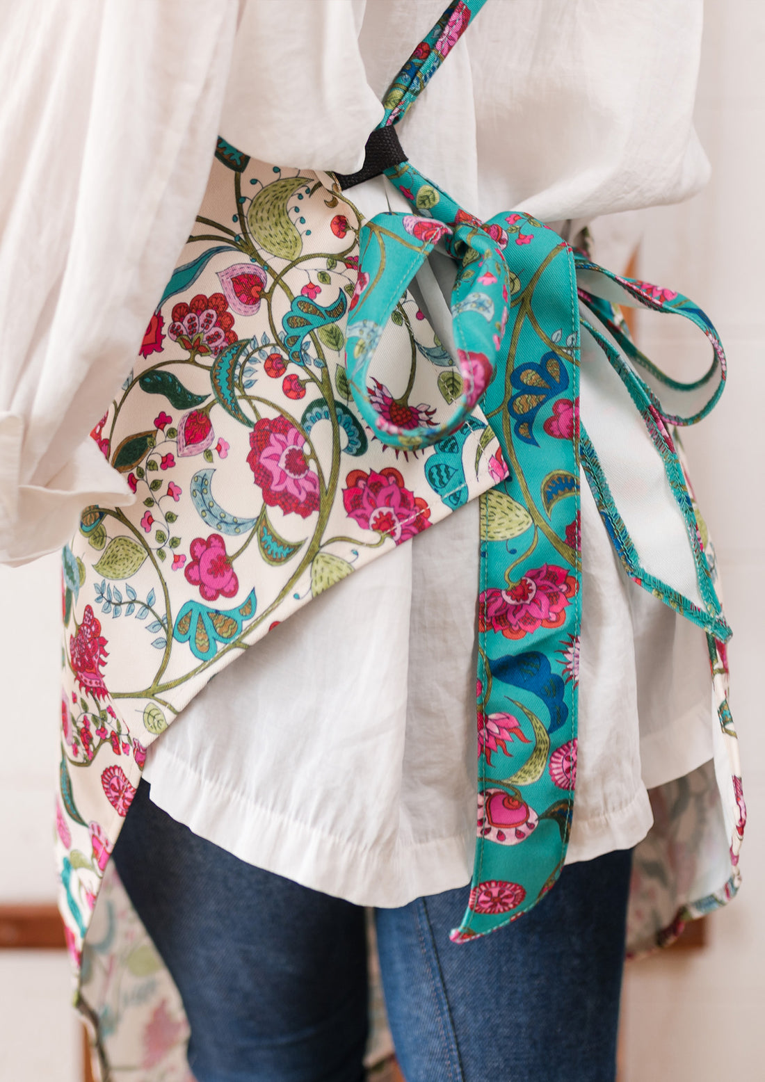 Canvas Aprons Designed by Local Artist - Shell White/Jade Green - Koi Knives